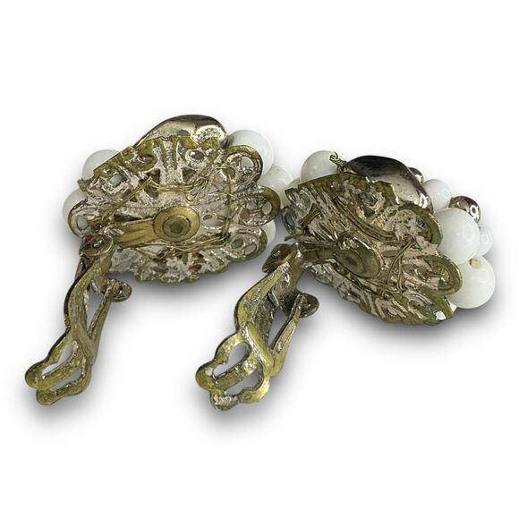 Vintage Classy Gold Toned White and Gold Beaded Cluster Clip On Earrings Marked - Picture 3 of 6